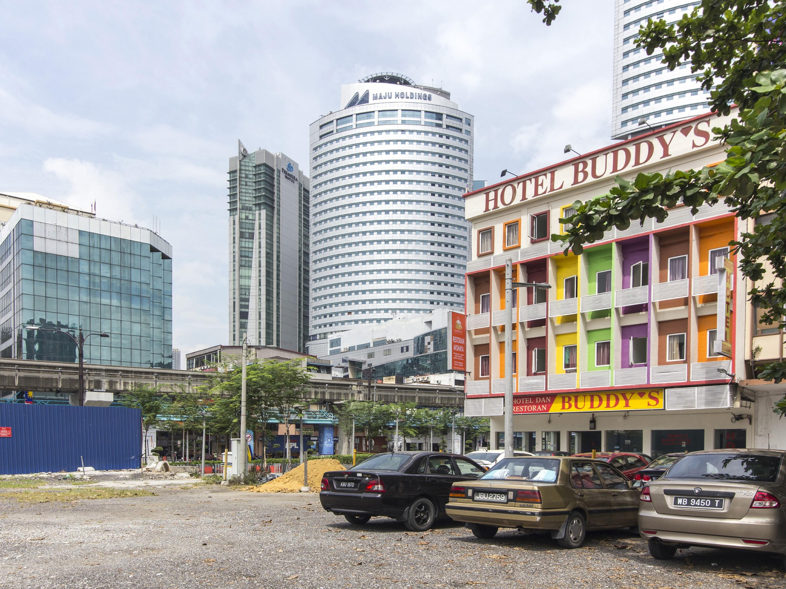 Oyo 327 Buddys Hotel Kuala Lumpur Exterior photo