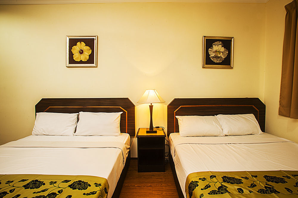 Oyo 327 Buddys Hotel Kuala Lumpur Exterior photo