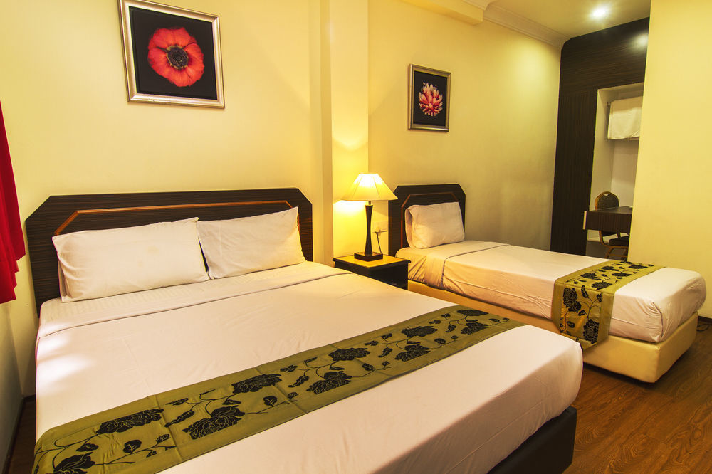 Oyo 327 Buddys Hotel Kuala Lumpur Exterior photo