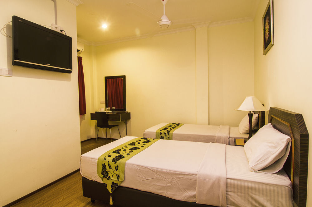 Oyo 327 Buddys Hotel Kuala Lumpur Exterior photo